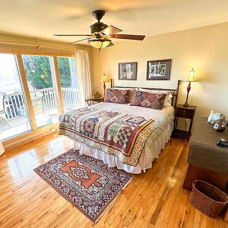 Tanasi Lodge - Reunions, Retreats, Weddings, Family Getaways Sevierville Exteriör bild