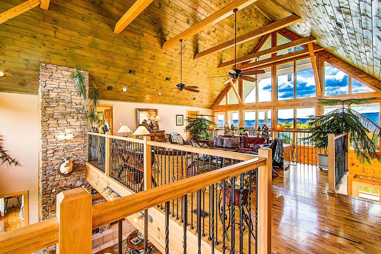 Tanasi Lodge - Reunions, Retreats, Weddings, Family Getaways Sevierville Exteriör bild