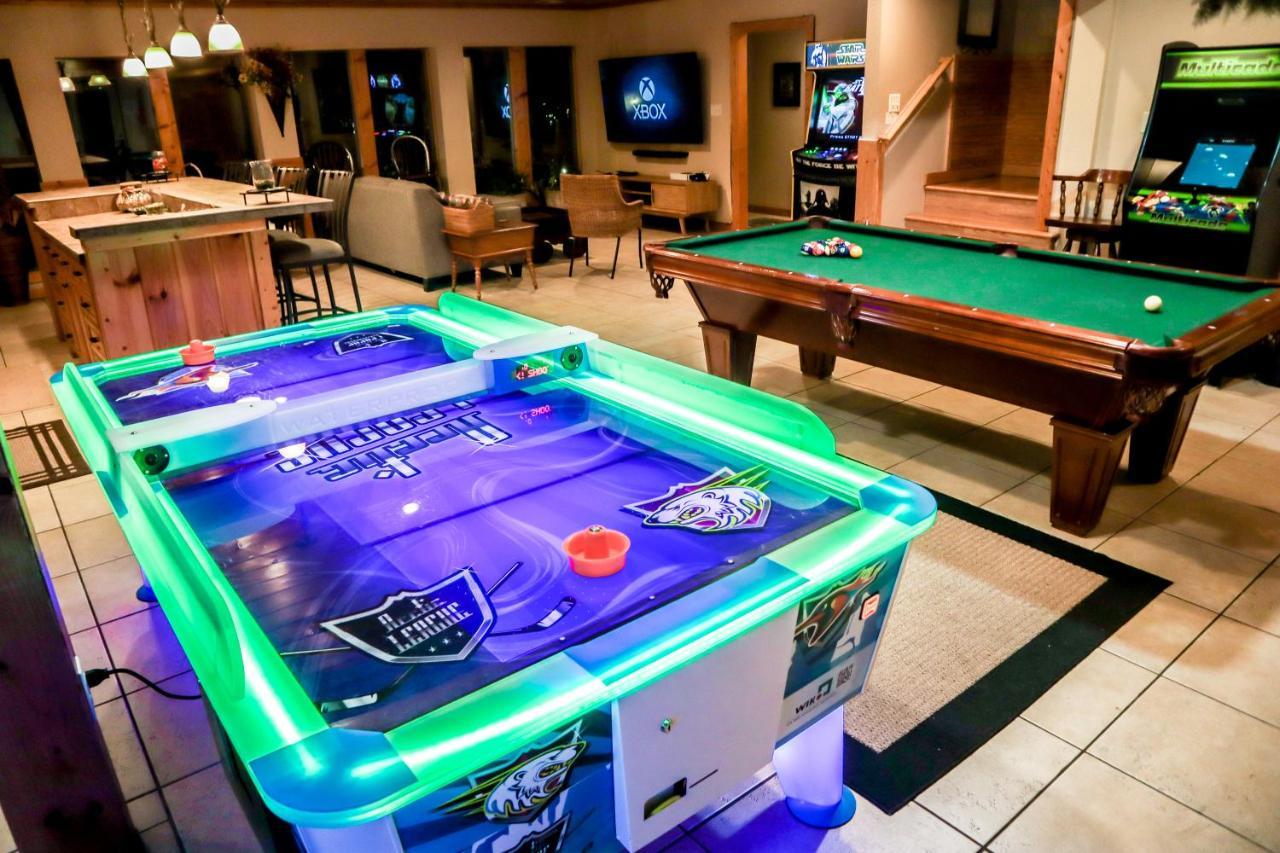 Tanasi Lodge - Reunions, Retreats, Weddings, Family Getaways Sevierville Exteriör bild